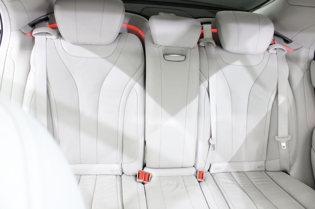 2016 Mercedes-Benz S-Class Image 33