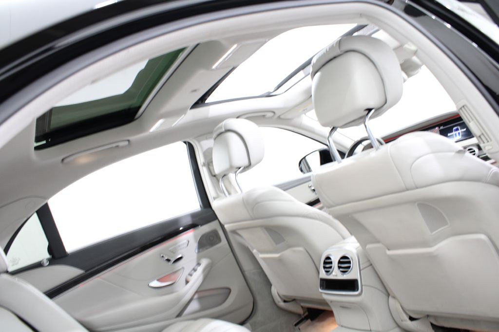 2016 Mercedes-Benz S-Class Image 34