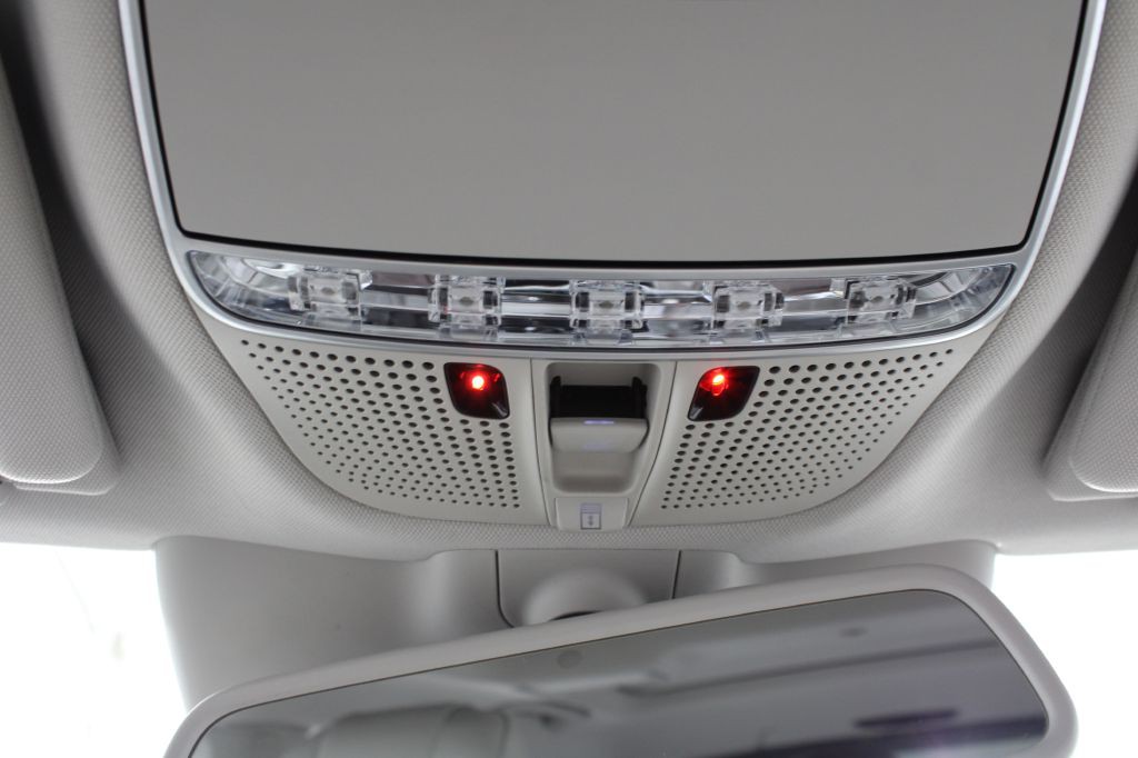 2016 Mercedes-Benz S-Class Image 43