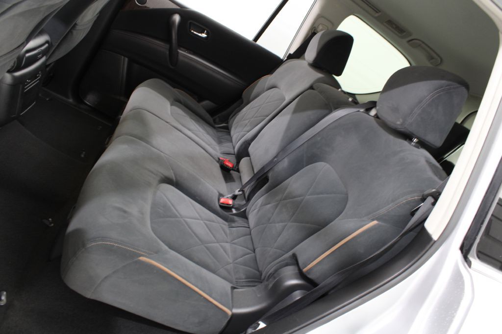 2017 Nissan Armada Image 17