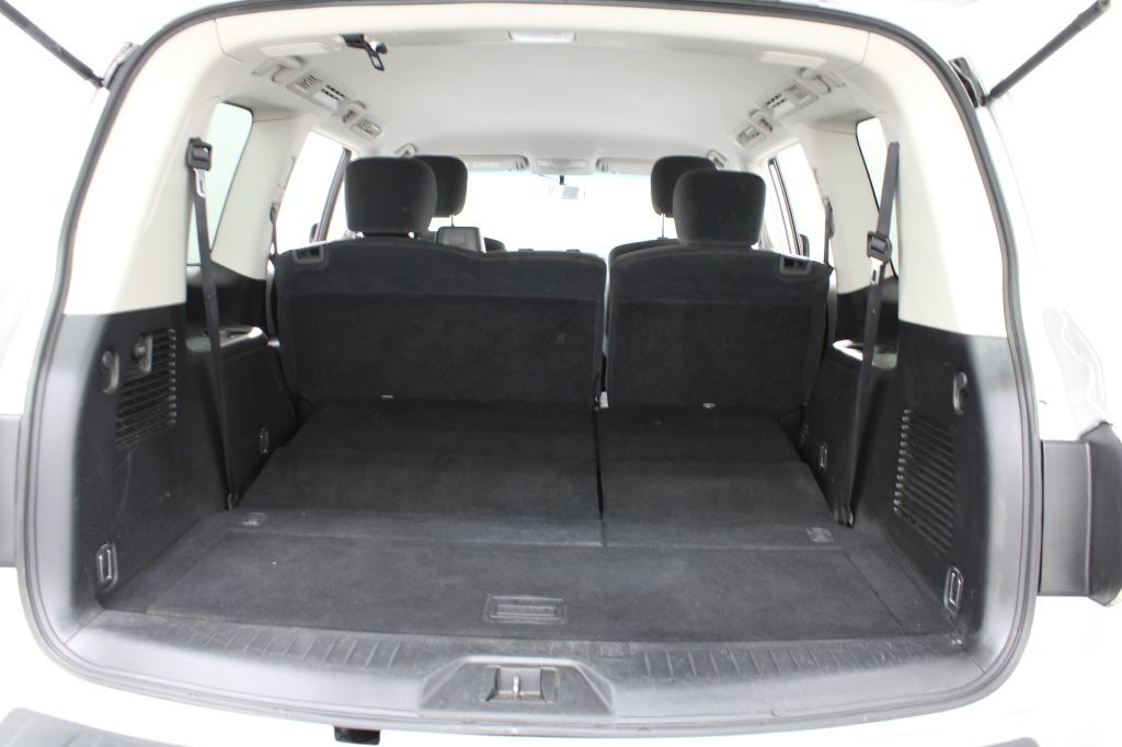 2017 Nissan Armada Image 20