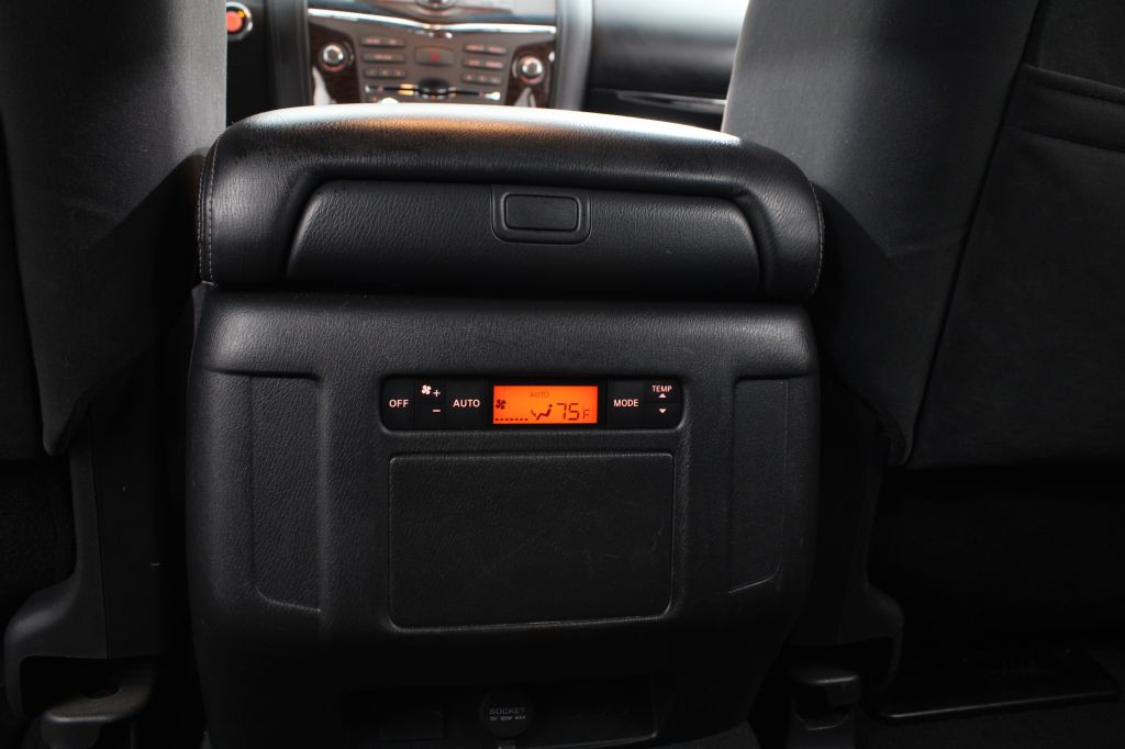 2017 Nissan Armada Image 26