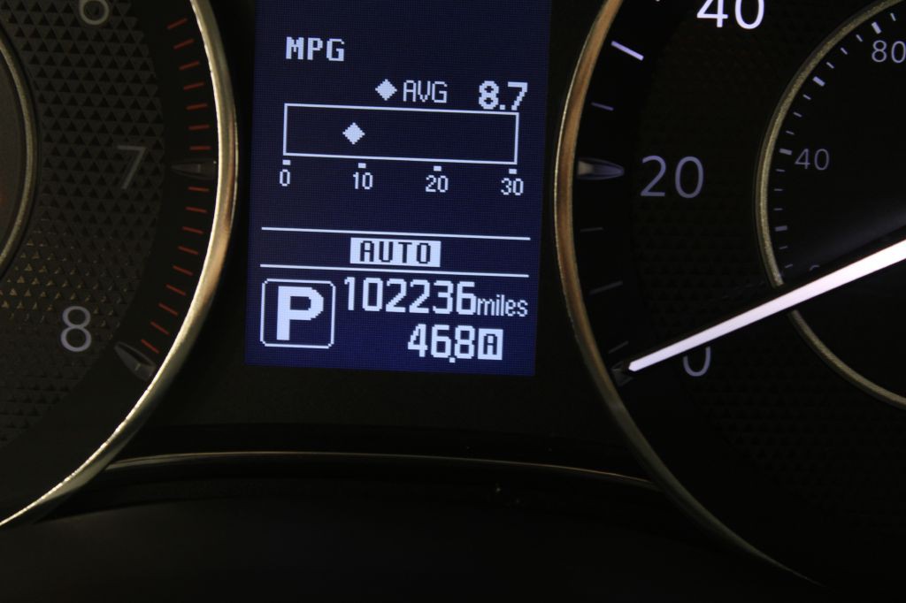 2017 Nissan Armada Image 32