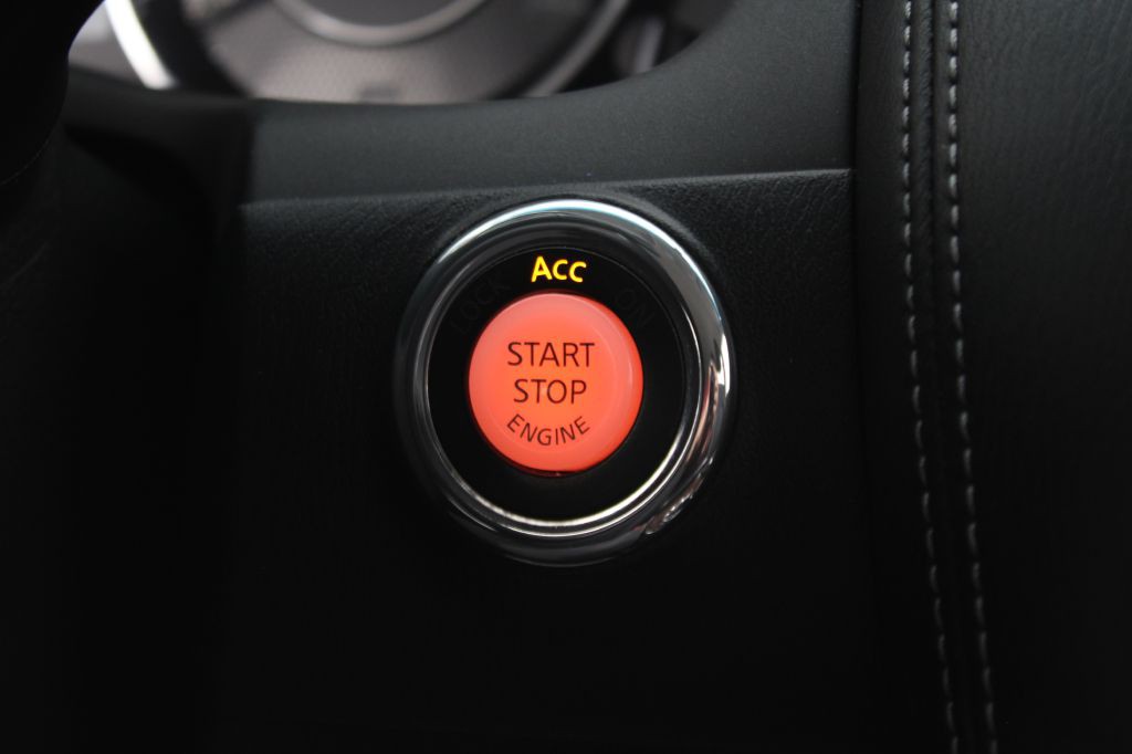 2017 Nissan Armada Image 33