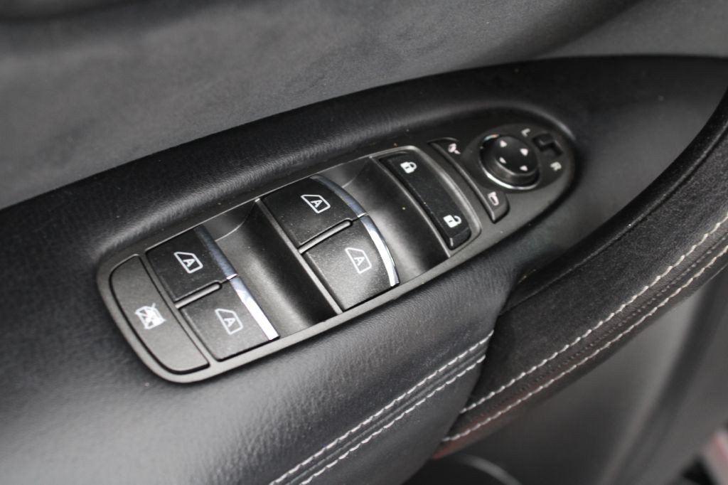 2017 Nissan Armada Image 34