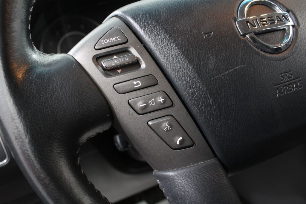 2017 Nissan Armada Image 37