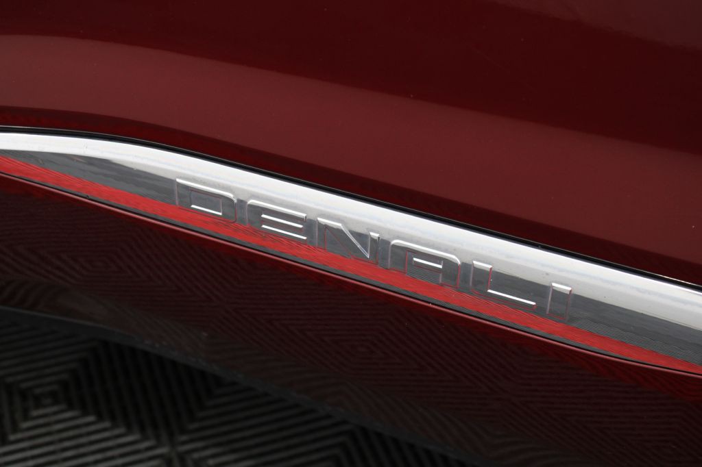 2017 GMC Acadia Image 12