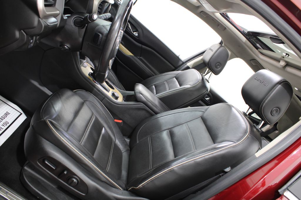 2017 GMC Acadia Image 17