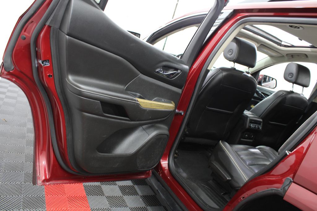 2017 GMC Acadia Image 20