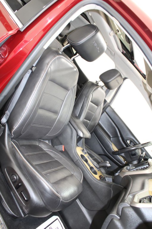 2017 GMC Acadia Image 28