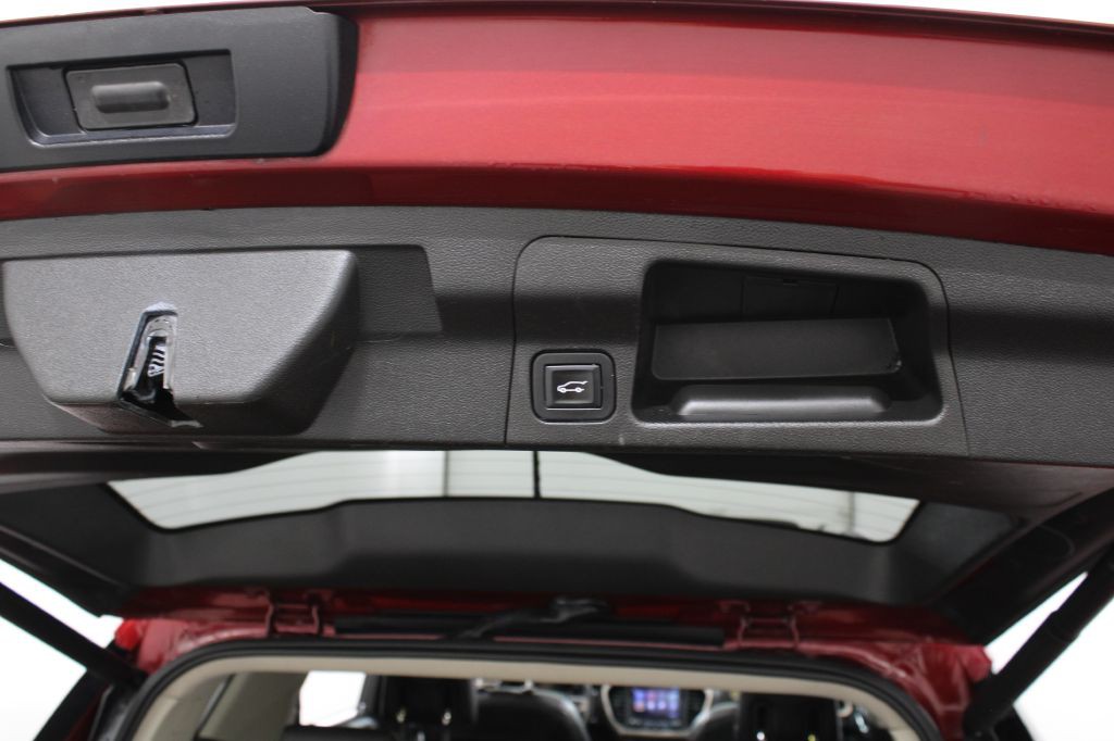 2017 GMC Acadia Image 29