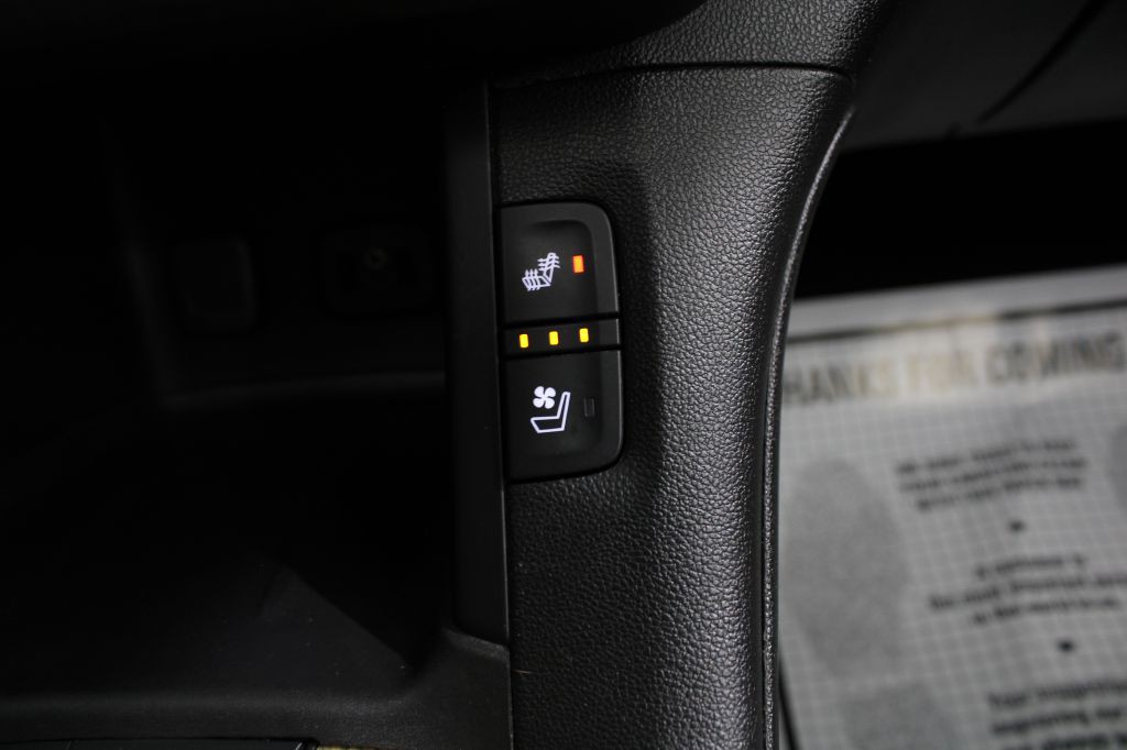 2017 GMC Acadia Image 37