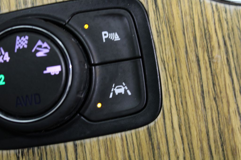 2017 GMC Acadia Image 40