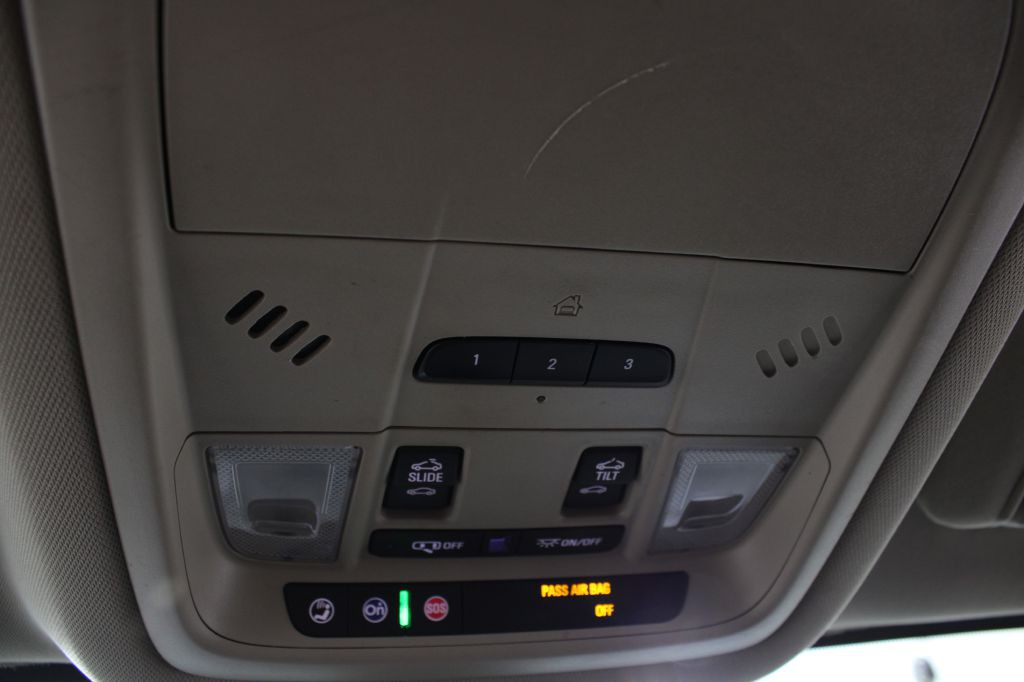 2017 GMC Acadia Image 42