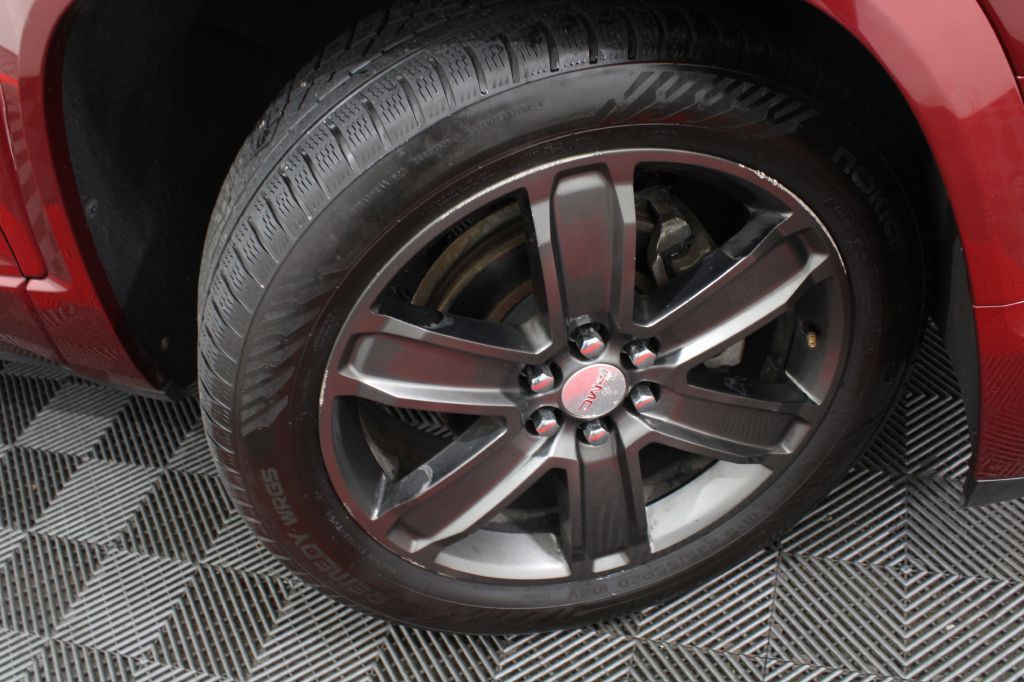 2017 GMC Acadia Image 46