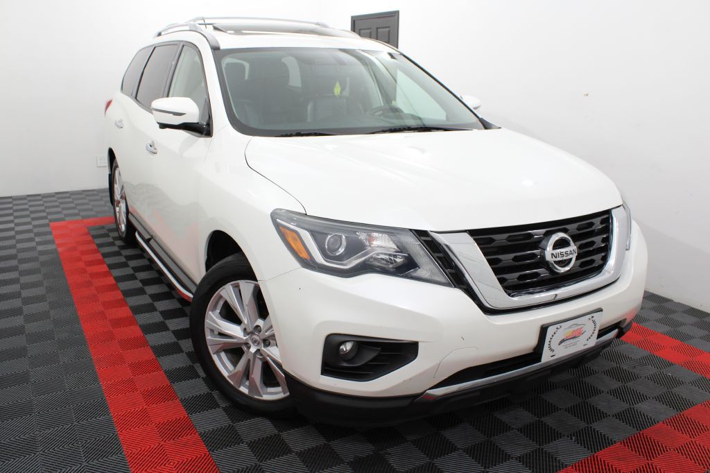 2018 Nissan Pathfinder Image 1