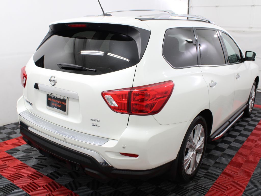 2018 Nissan Pathfinder Image 6