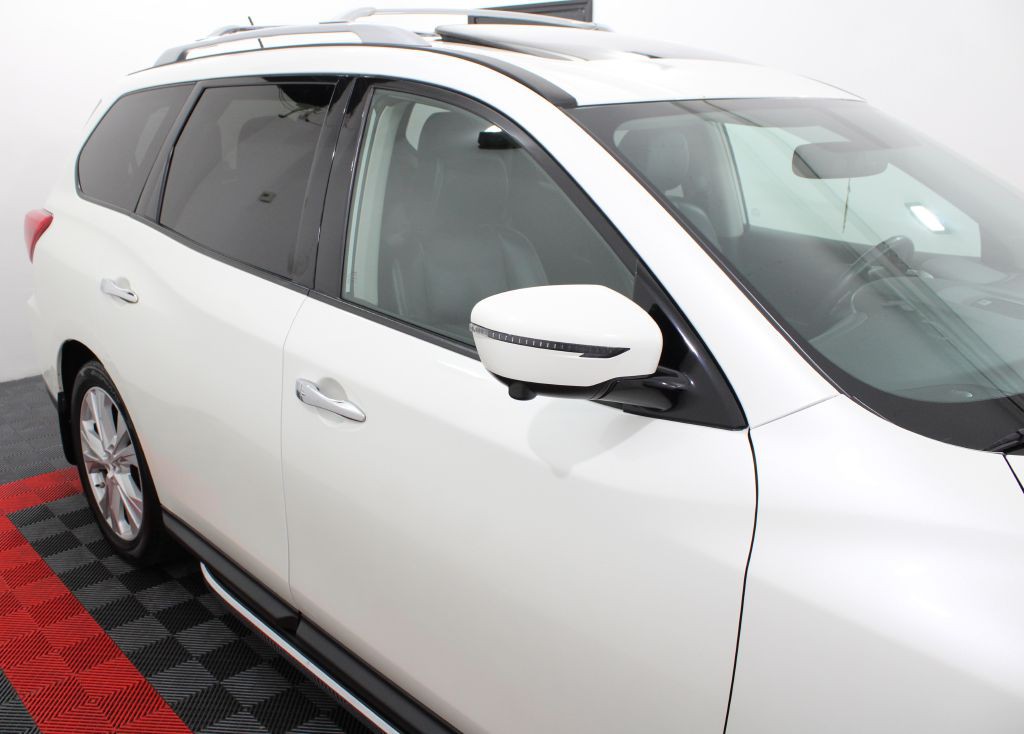 2018 Nissan Pathfinder Image 7