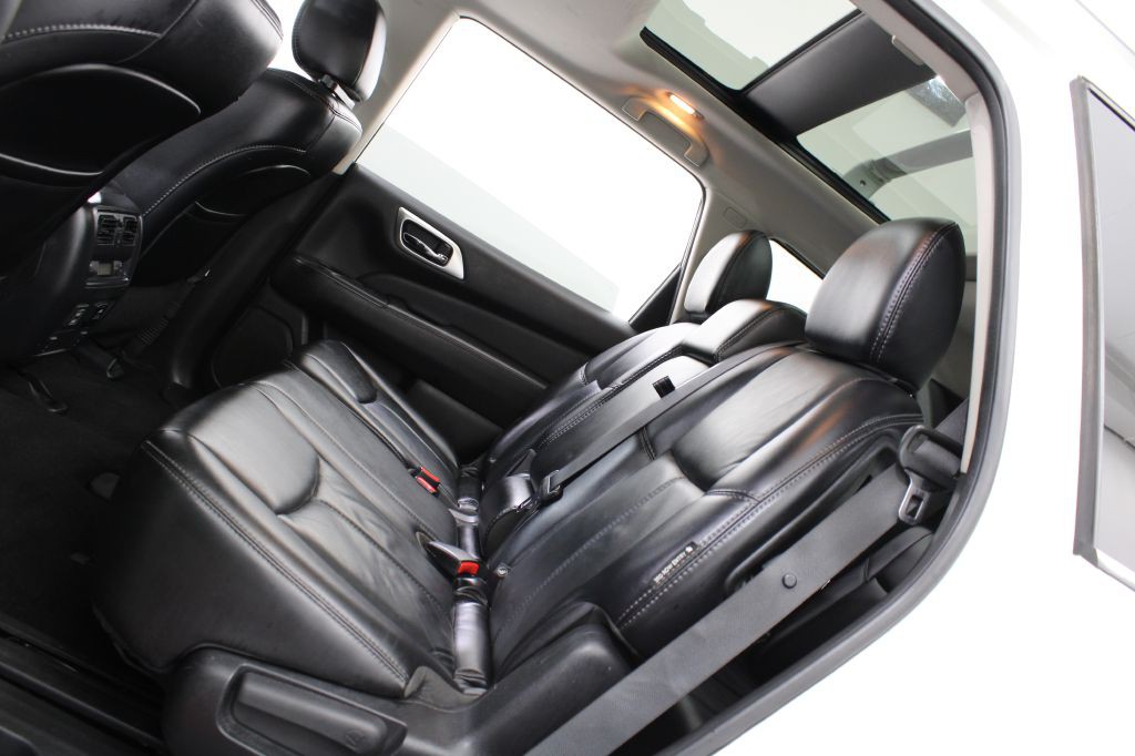 2018 Nissan Pathfinder Image 19