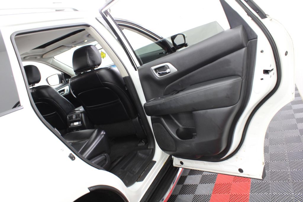 2018 Nissan Pathfinder Image 22