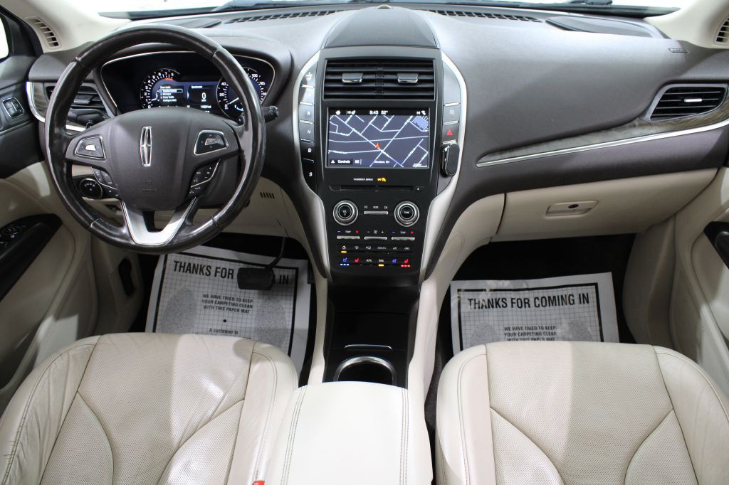 2017 Lincoln MKC Image 2