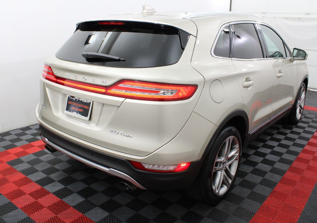 2017 Lincoln MKC Image 8