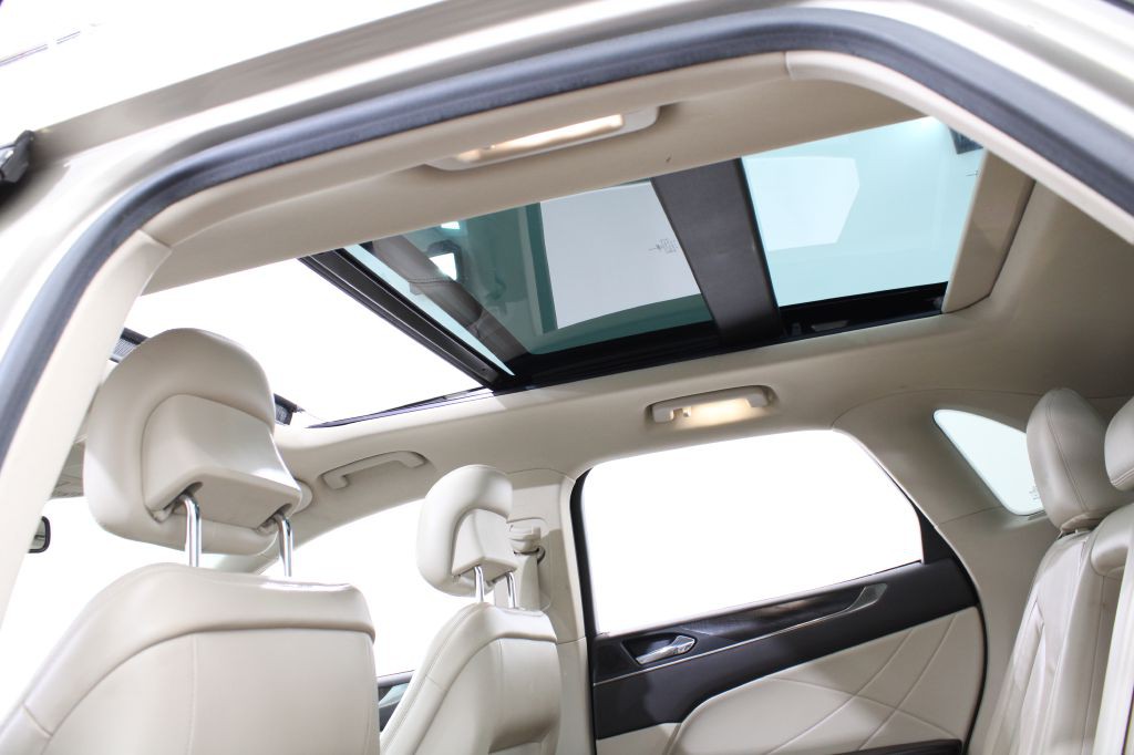 2017 Lincoln MKC Image 21