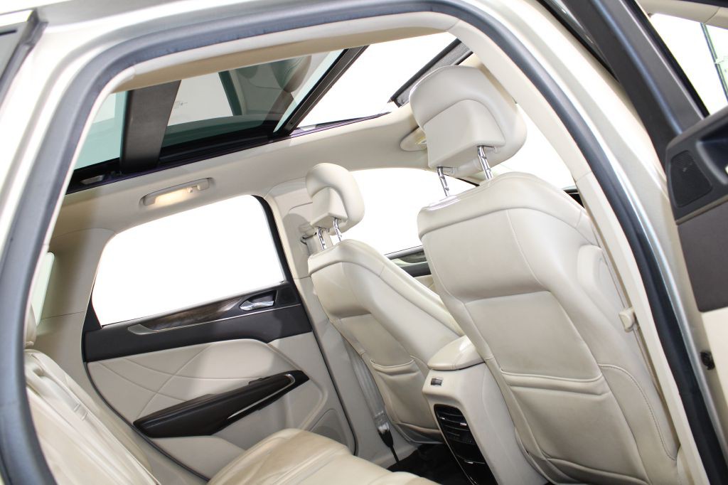 2017 Lincoln MKC Image 25