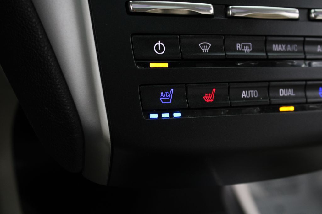 2017 Lincoln MKC Image 40