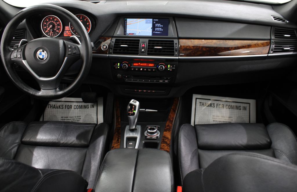 2013 BMW X5 Image 2