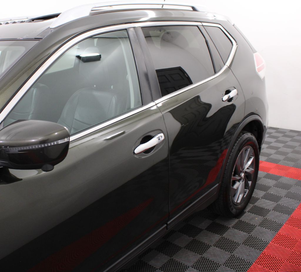 2016 Nissan Rogue Image 8