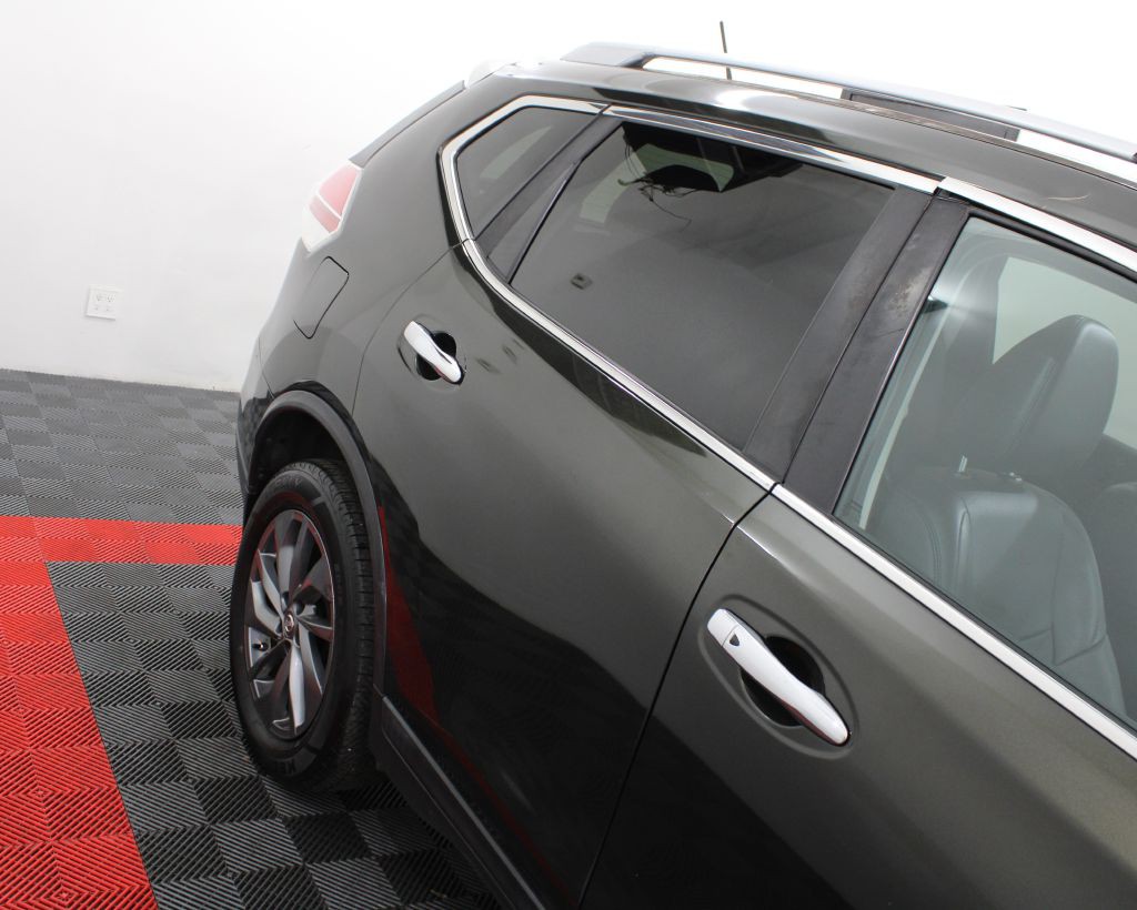 2016 Nissan Rogue Image 9