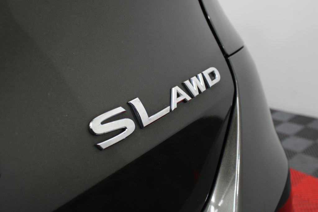 2016 Nissan Rogue Image 13