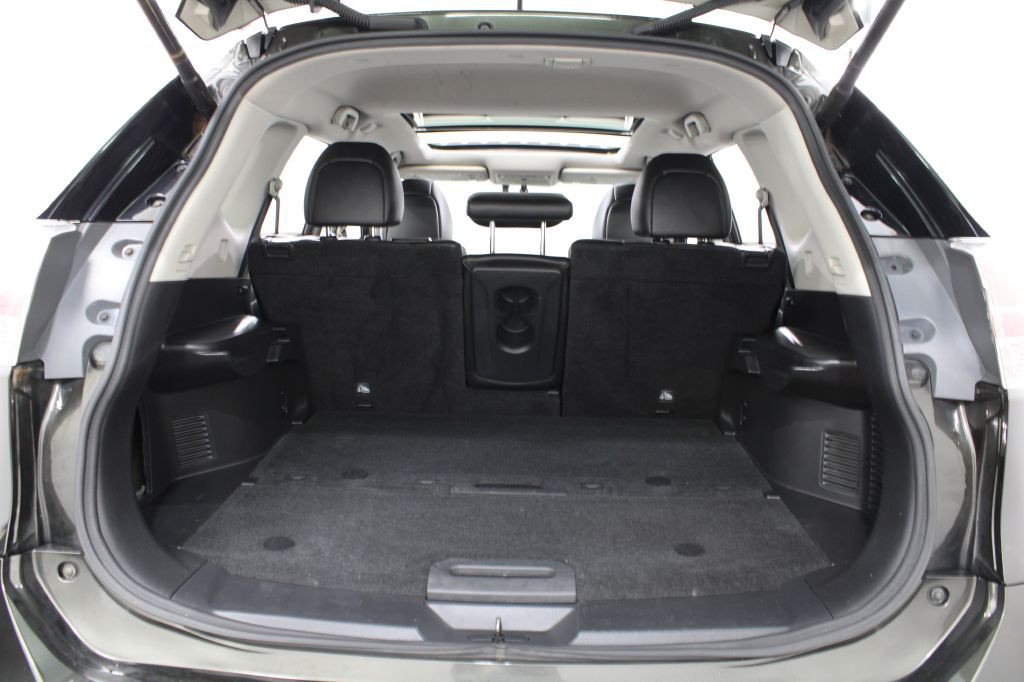 2016 Nissan Rogue Image 22