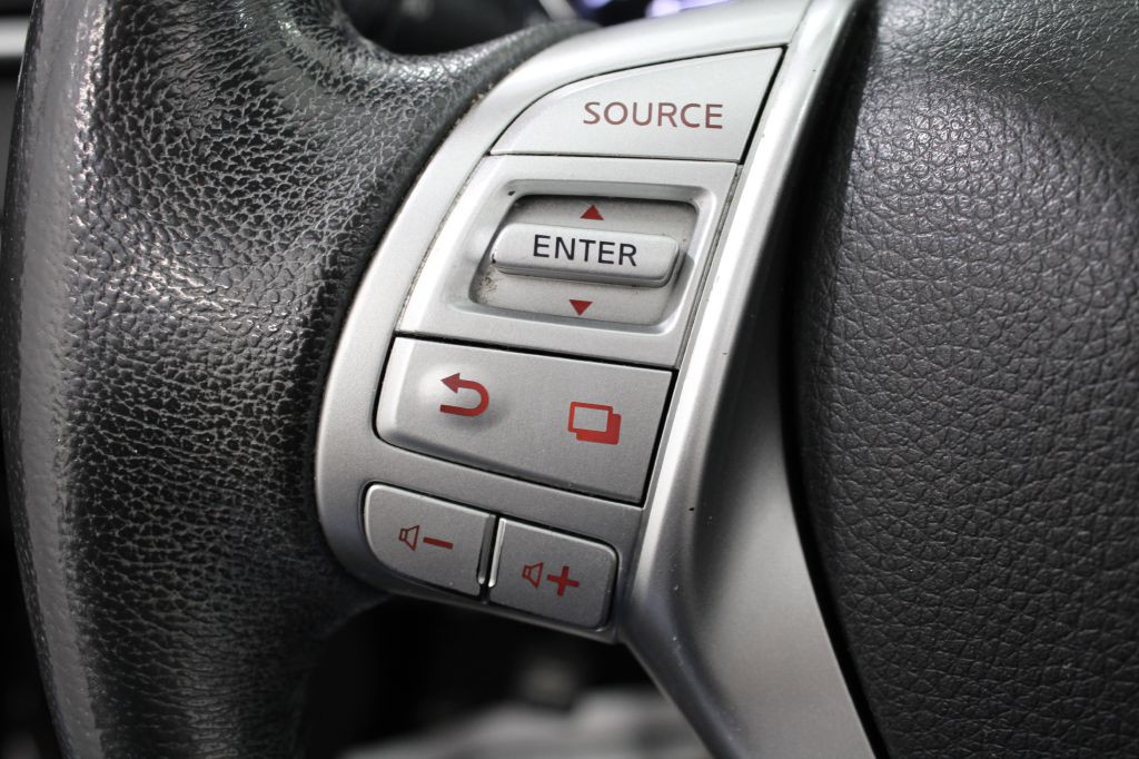 2016 Nissan Rogue Image 32