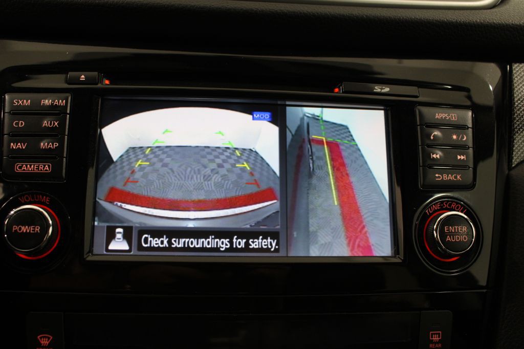 2016 Nissan Rogue Image 36