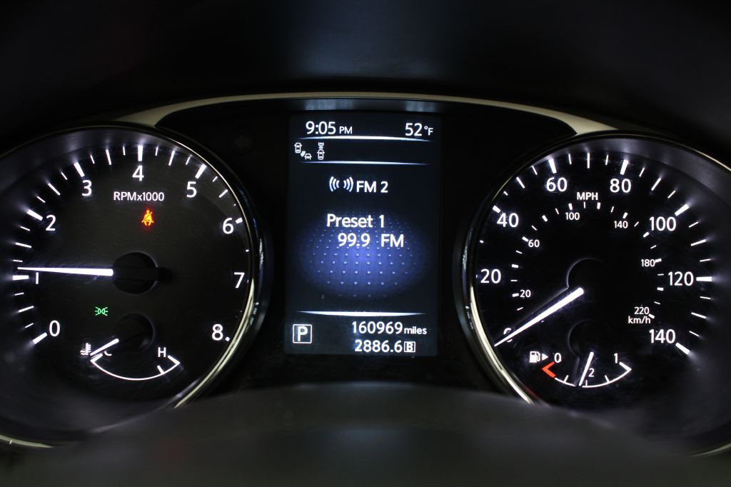 2016 Nissan Rogue Image 37