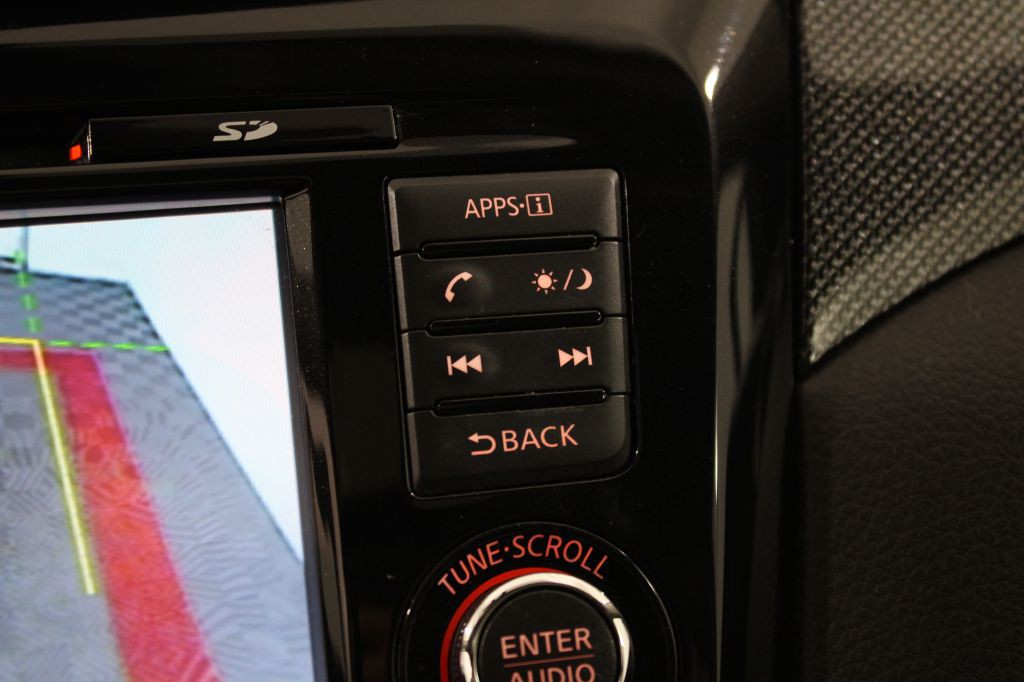 2016 Nissan Rogue Image 43