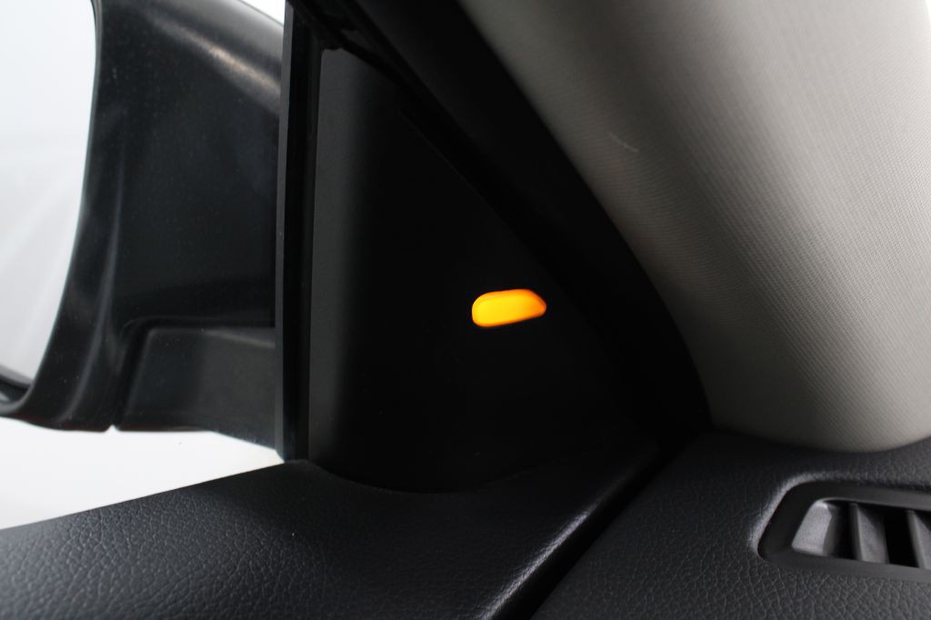 2016 Nissan Rogue Image 47