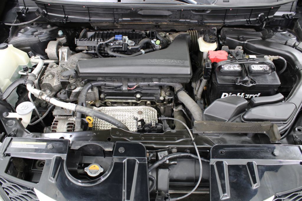 2016 Nissan Rogue Image 48