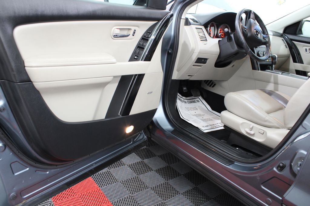 2011 Mazda CX-9 Image 11