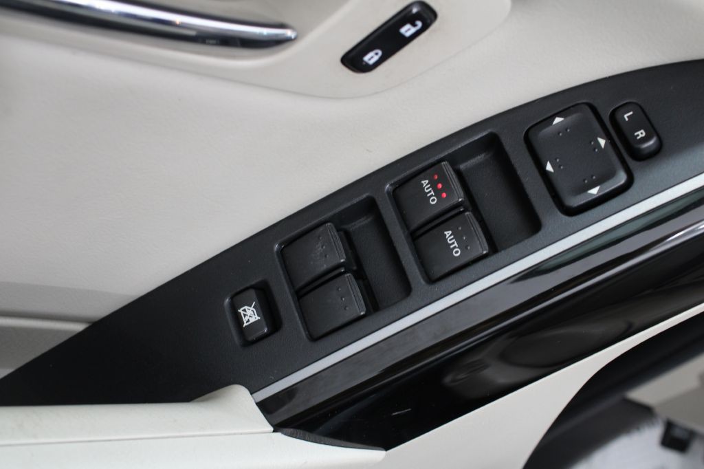 2011 Mazda CX-9 Image 23