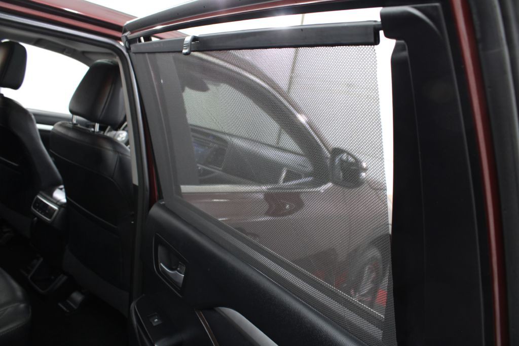 2017 Toyota Highlander Image 23