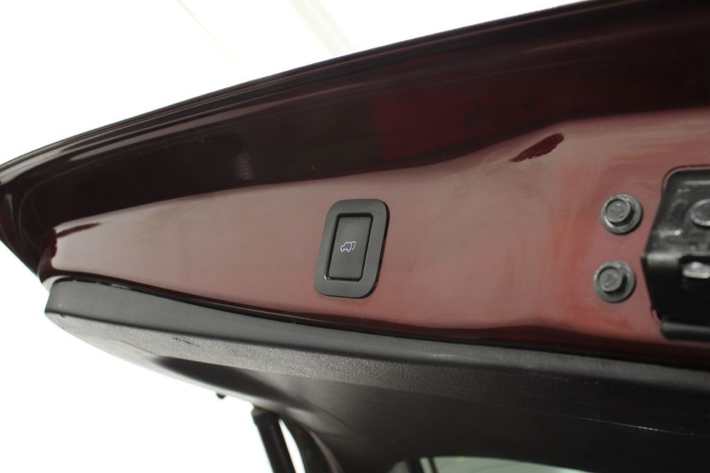 2017 Toyota Highlander Image 41