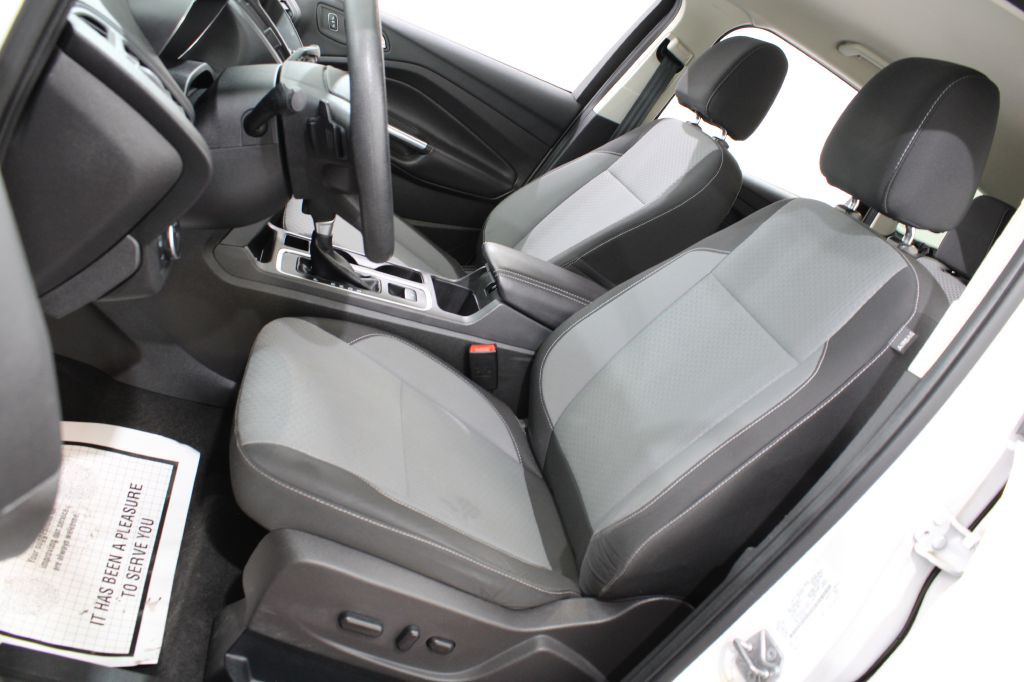 2017 Ford Escape Image 3