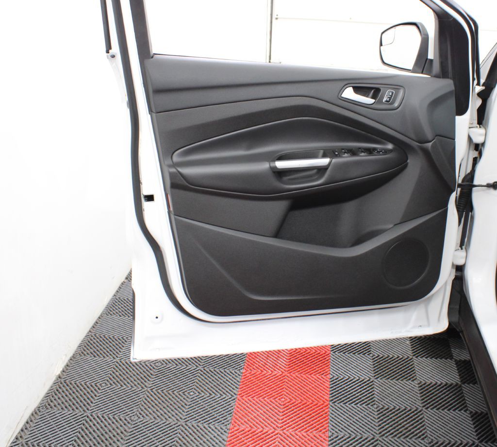 2017 Ford Escape Image 14