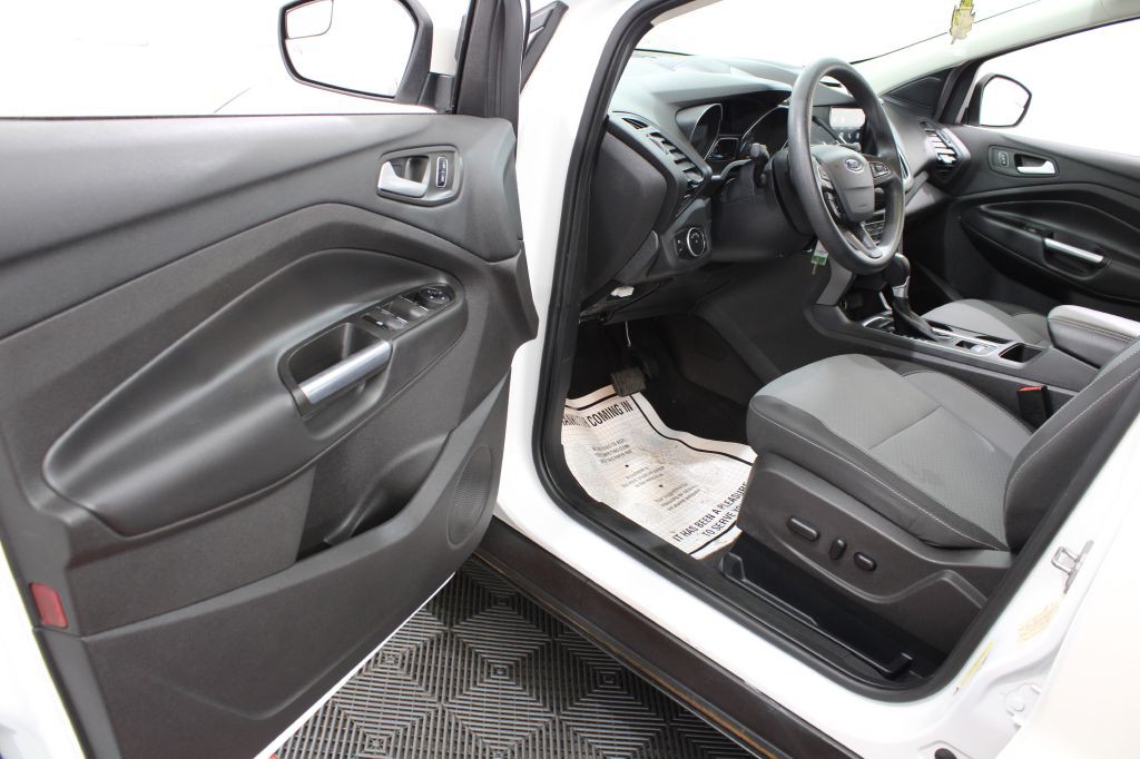 2017 Ford Escape Image 15