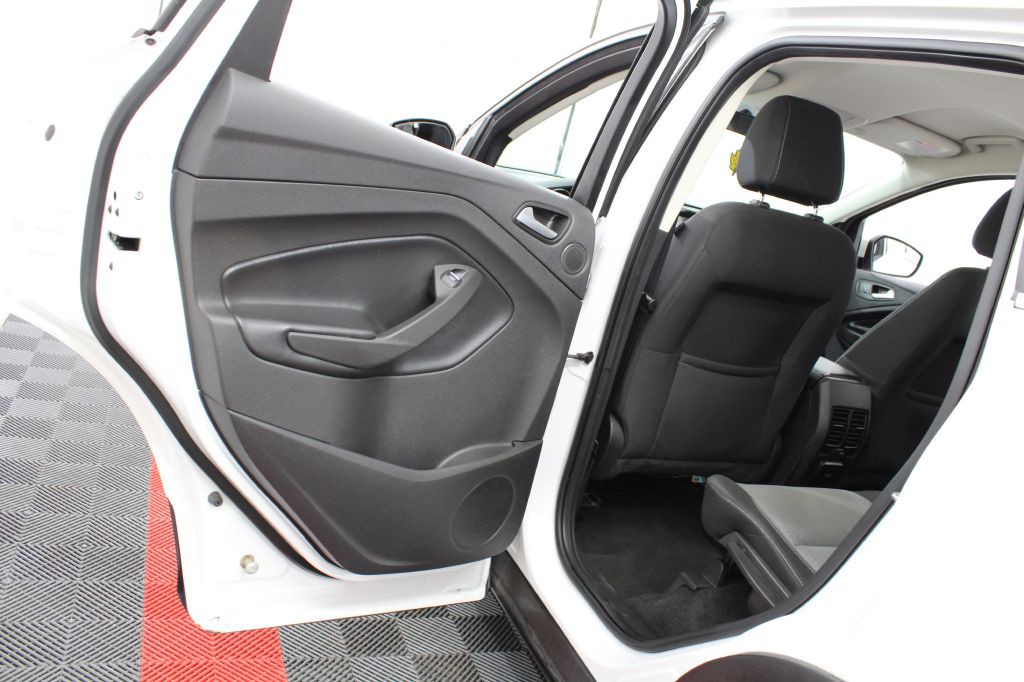 2017 Ford Escape Image 16