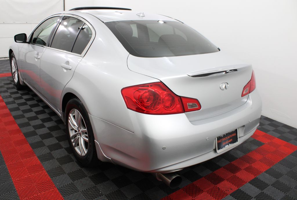 2013 INFINITI G37 Image 4