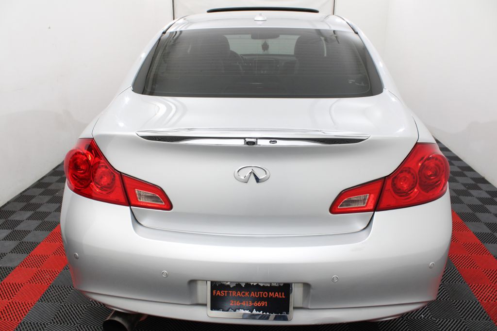 2013 INFINITI G37 Image 5
